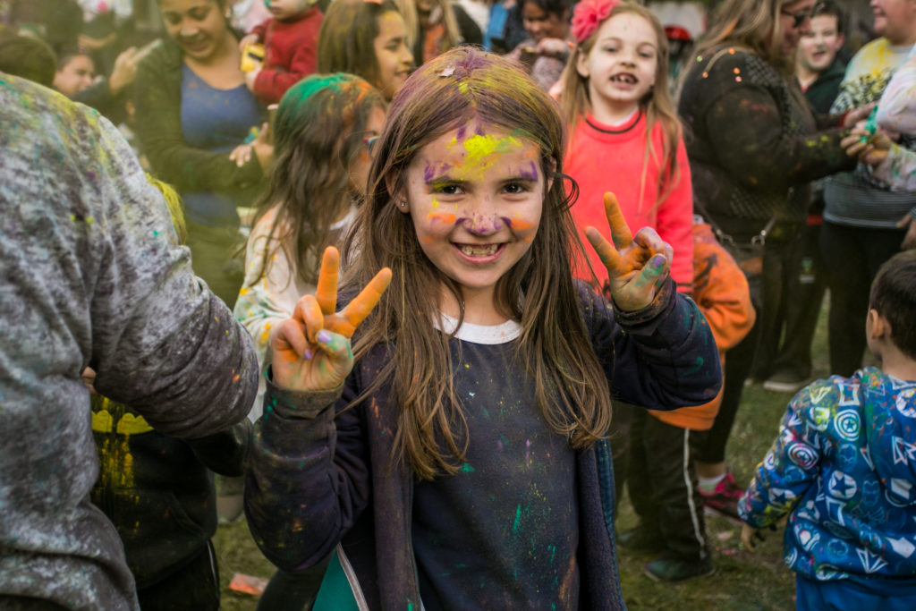 Muita cor e alegria no Happy Holi do Núcleo de Educação Infantil