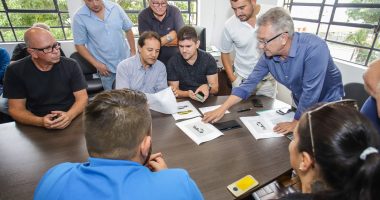 Táxis de Canoas passarão a ser da cor branca