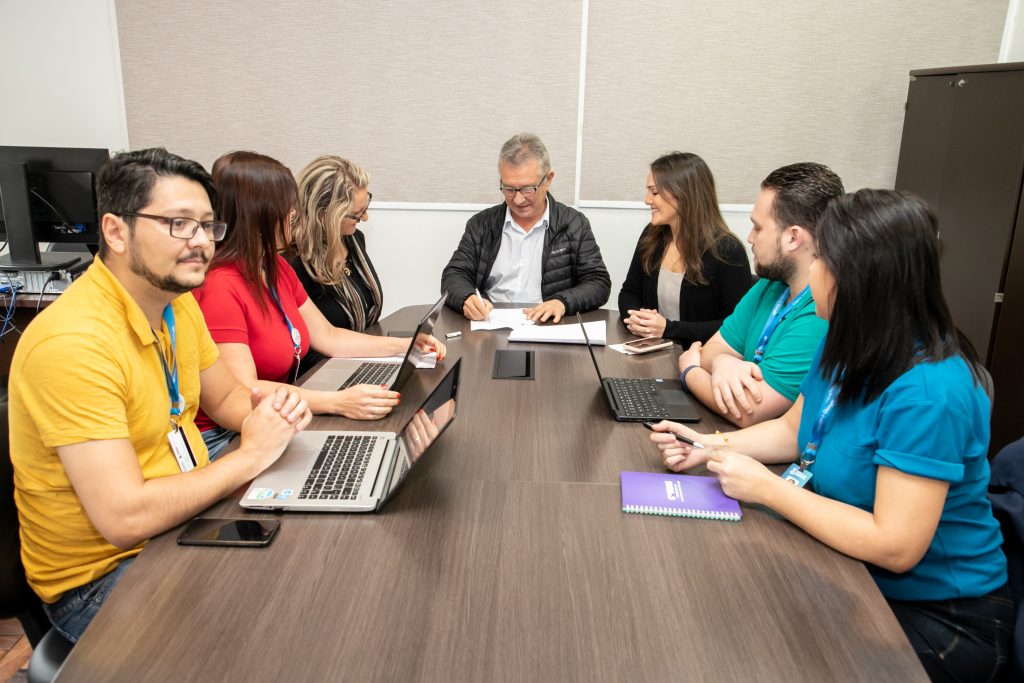 Empresa que dará as formações para os professores da rede foi contratada