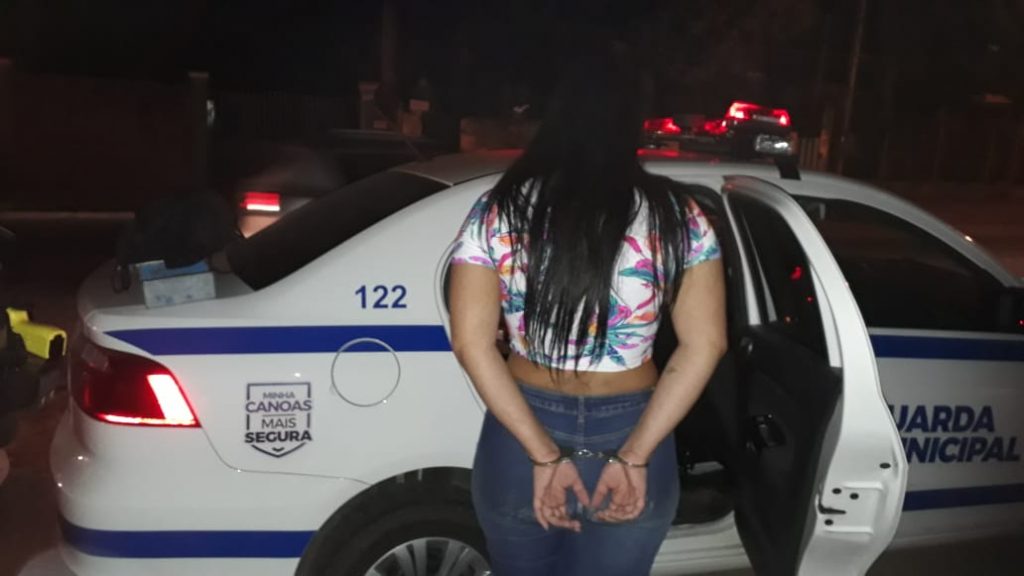 Mulher é presa pela Guarda Municipal de Canoas por organização criminosa