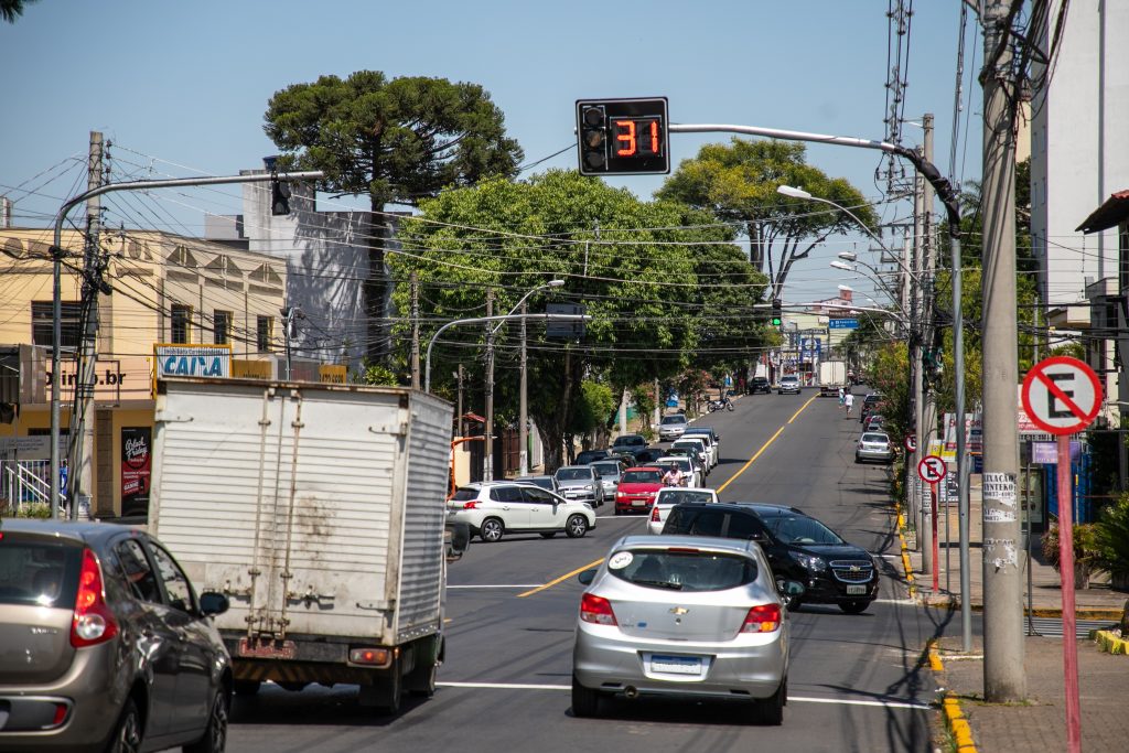 Pontos estão sinalizados e semáforos contam com contadores regressivos