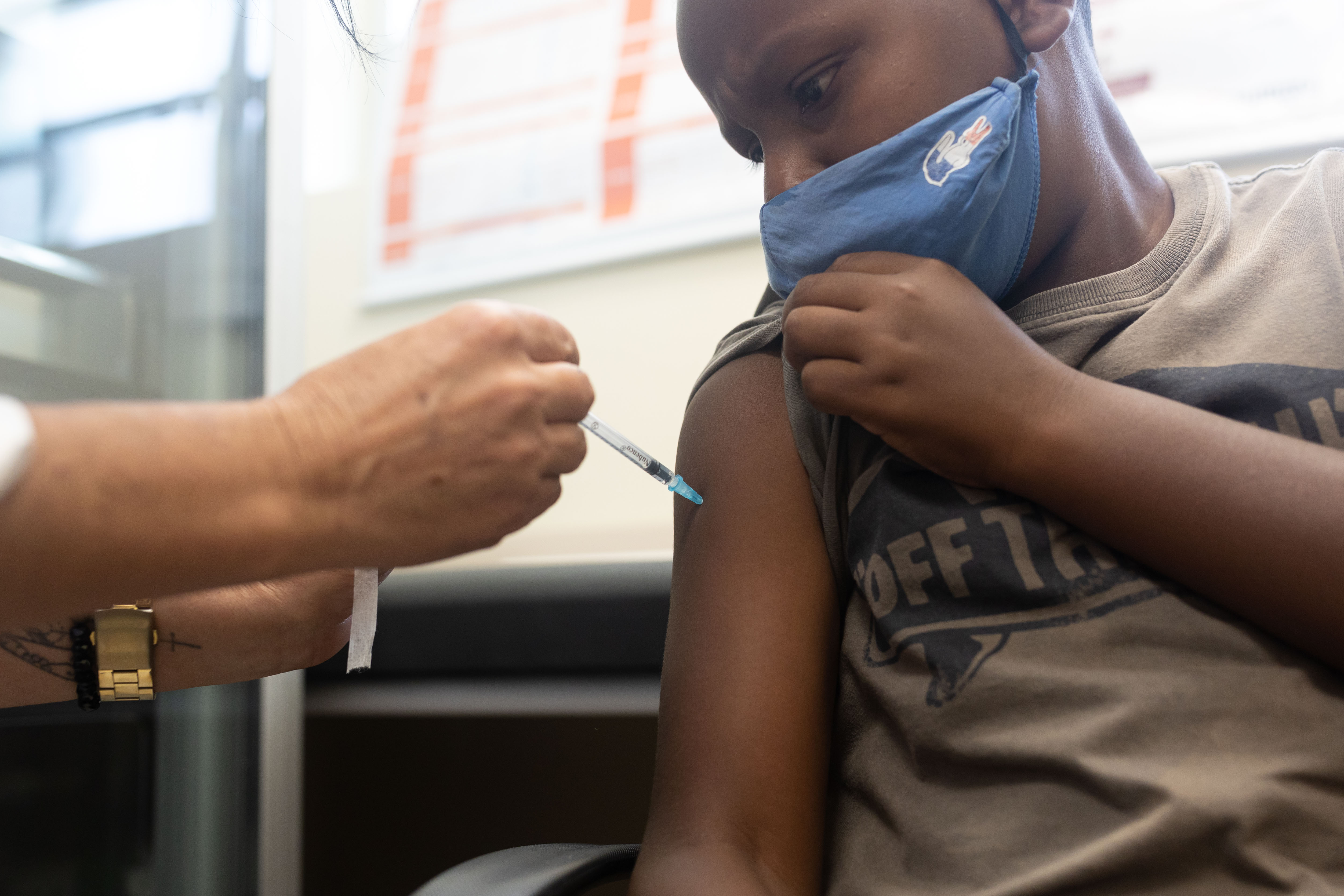 Agência Minas Gerais  Vacina contra o HPV: meninos e meninas de 9 a 14 anos  devem ser imunizados