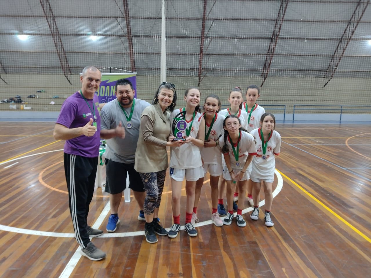 Os jogos de basquete pré-mirim feminino do Ceca contaram com