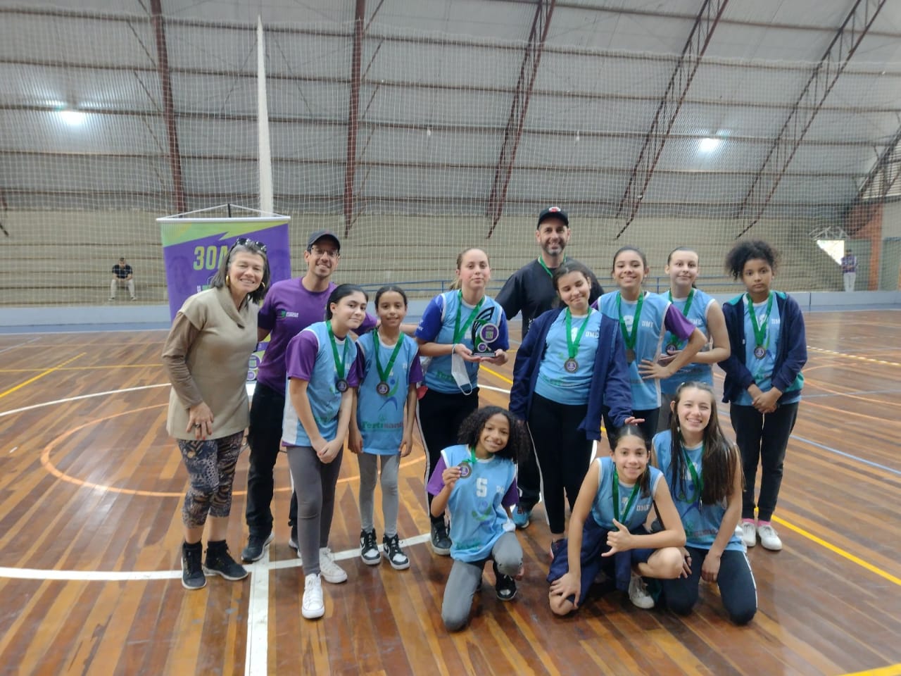 Os jogos de basquete pré-mirim feminino do Ceca contaram com