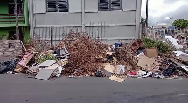 Como estava o local antes da limpeza